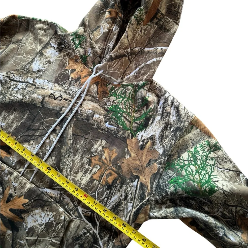 Nike SB RealTree Camo Hoodie Men Size Small EUC - Picture 3 of 6